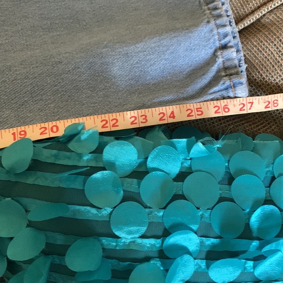 L L Bean Petite Light Wash Distressed Straight Leg Jean - Picture 8 of 10